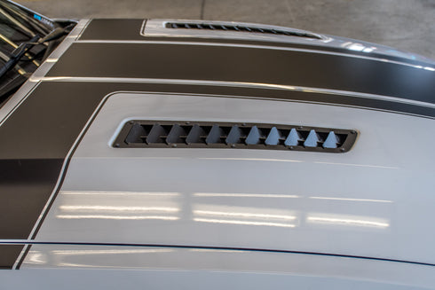 Mustang hood vents